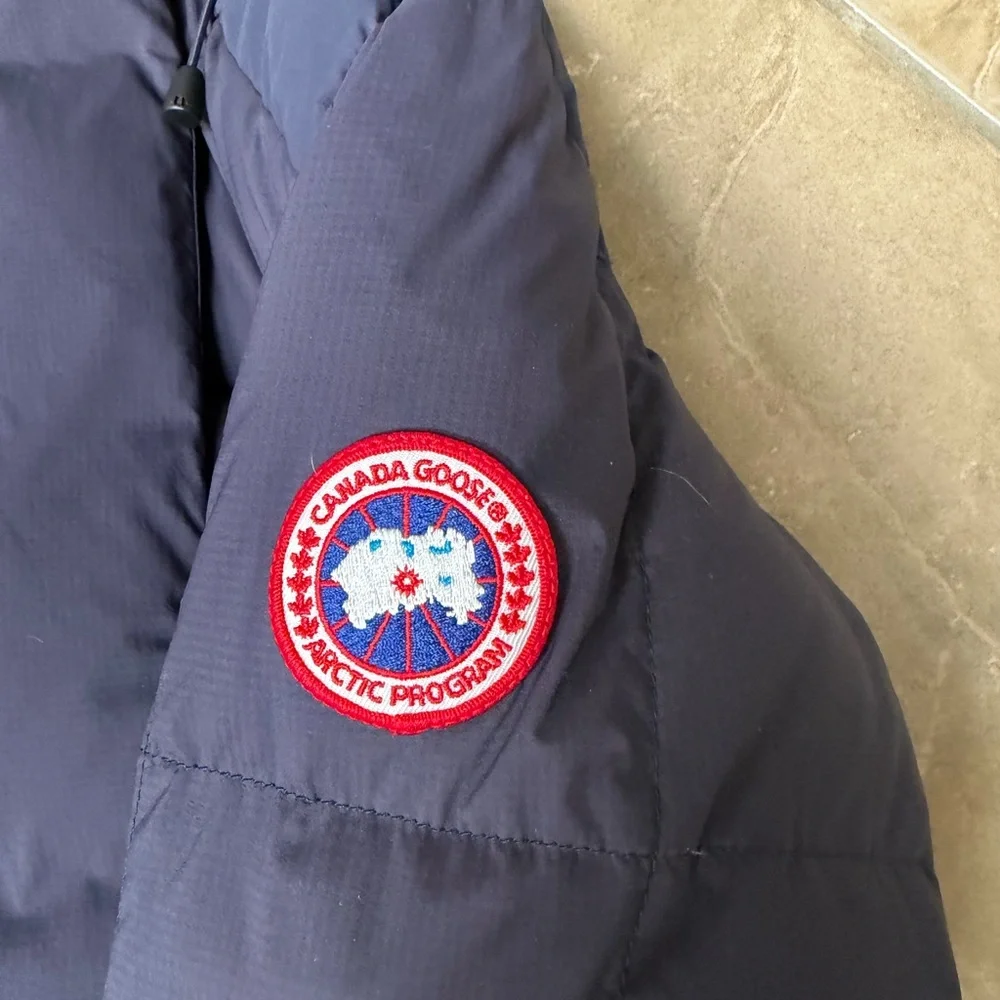 Canada Goose Women's Alliston Blue Puffer Jacket - Picture 5 of 10